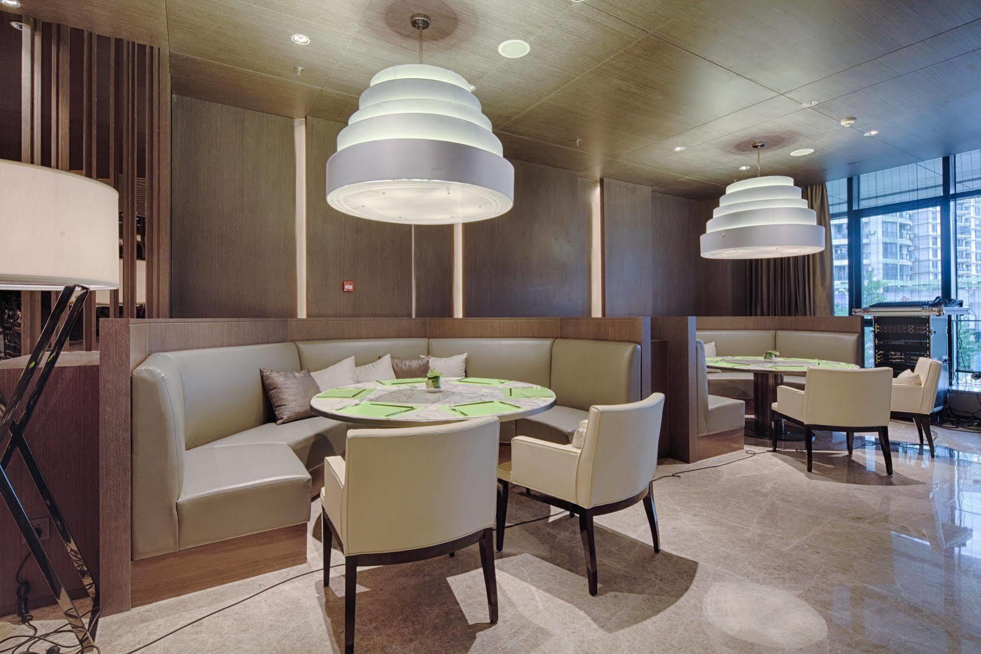 Courtyard By Marriott Xinchang Exterior foto